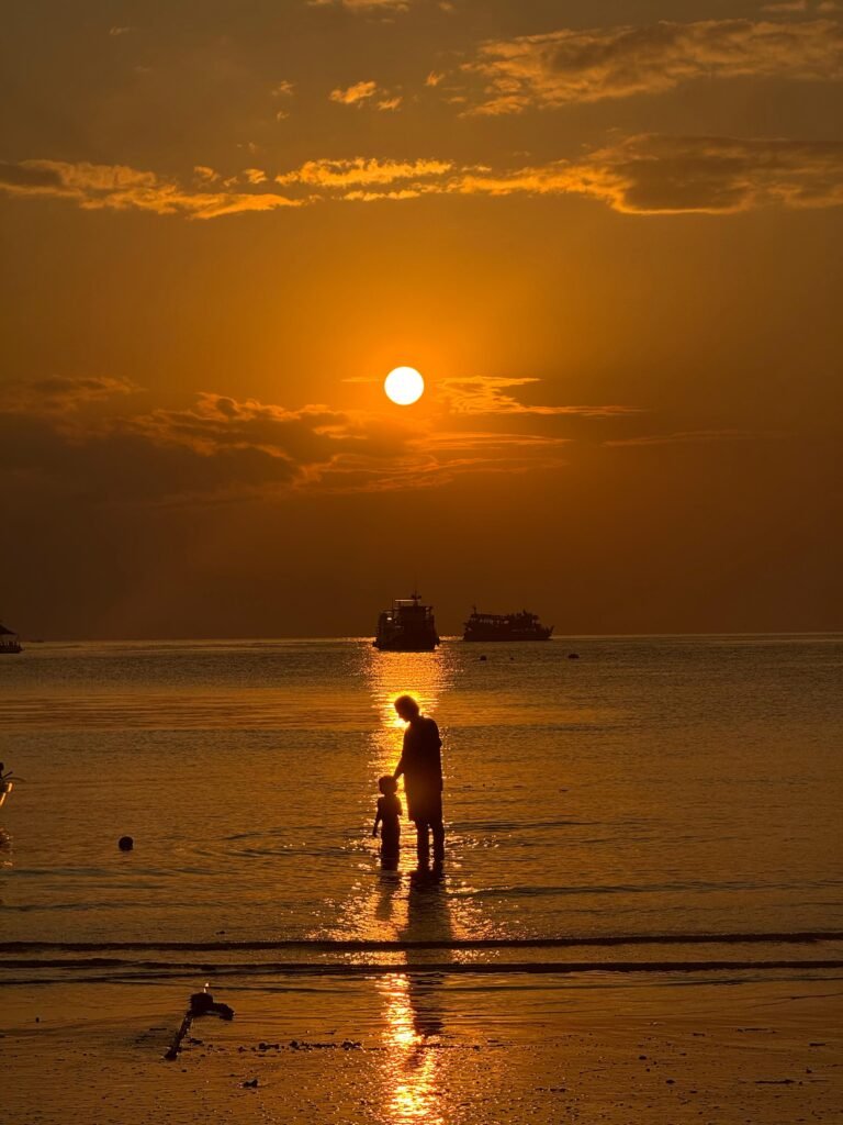 Koh Tao vs Koh Phangan: Honest Comparison